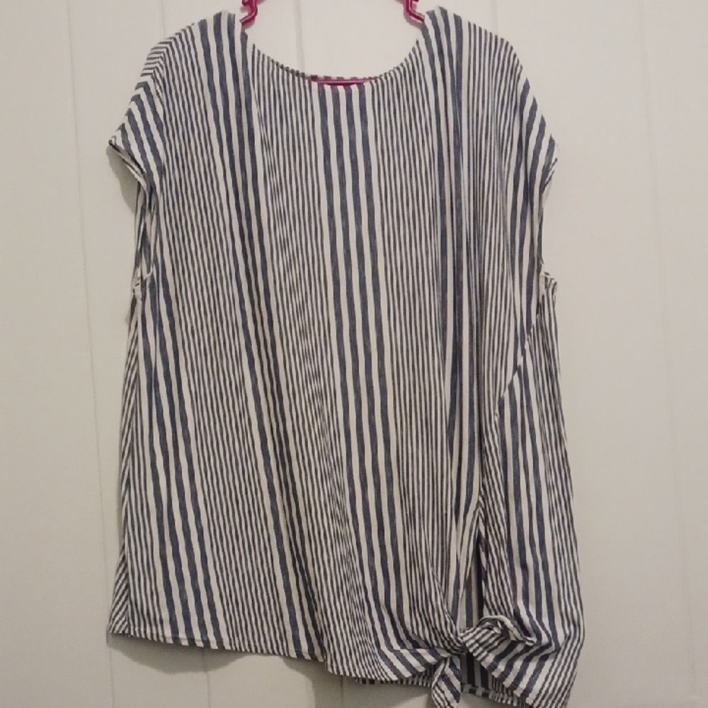 Striped Navy and White Women's Top 1X